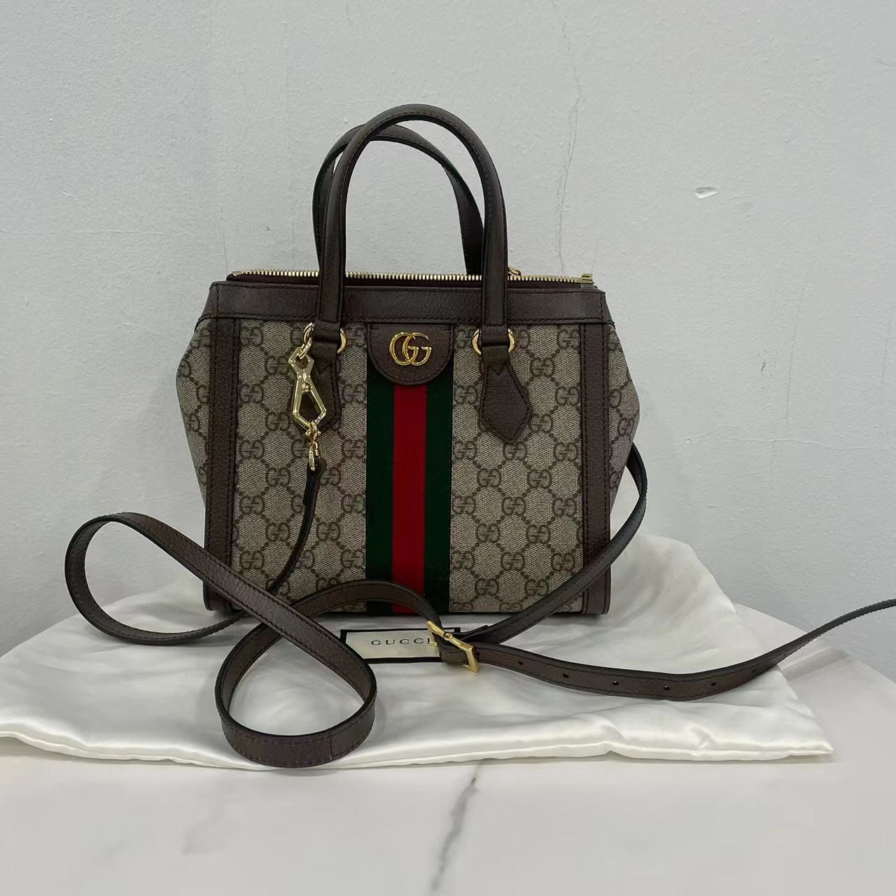 #B00723 GUCCI