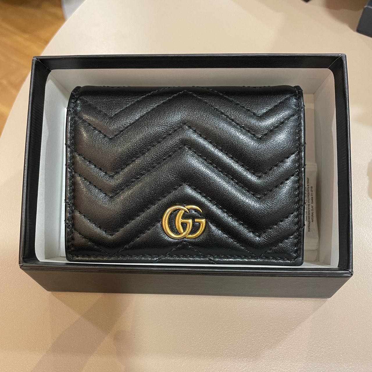 #B00822 GUCCI