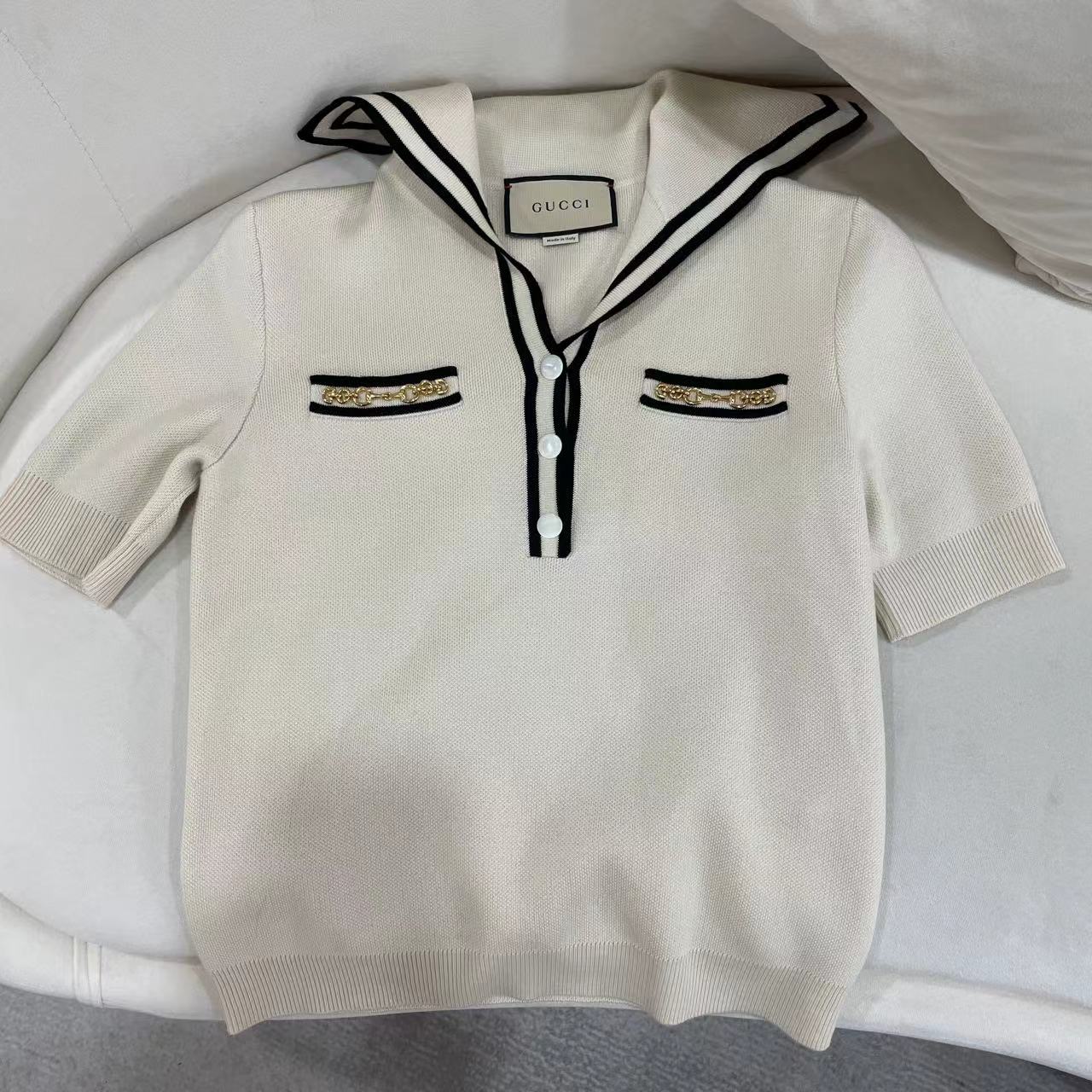 #B00824 GUCCI