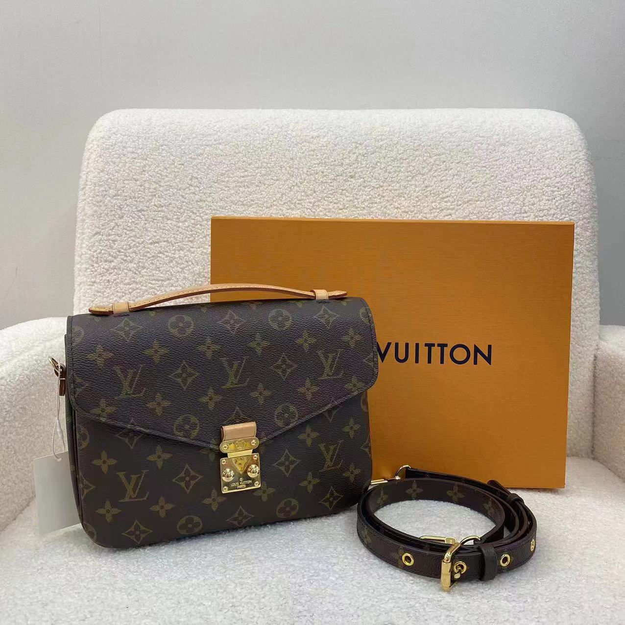 #A770 LOUIS VUITTON