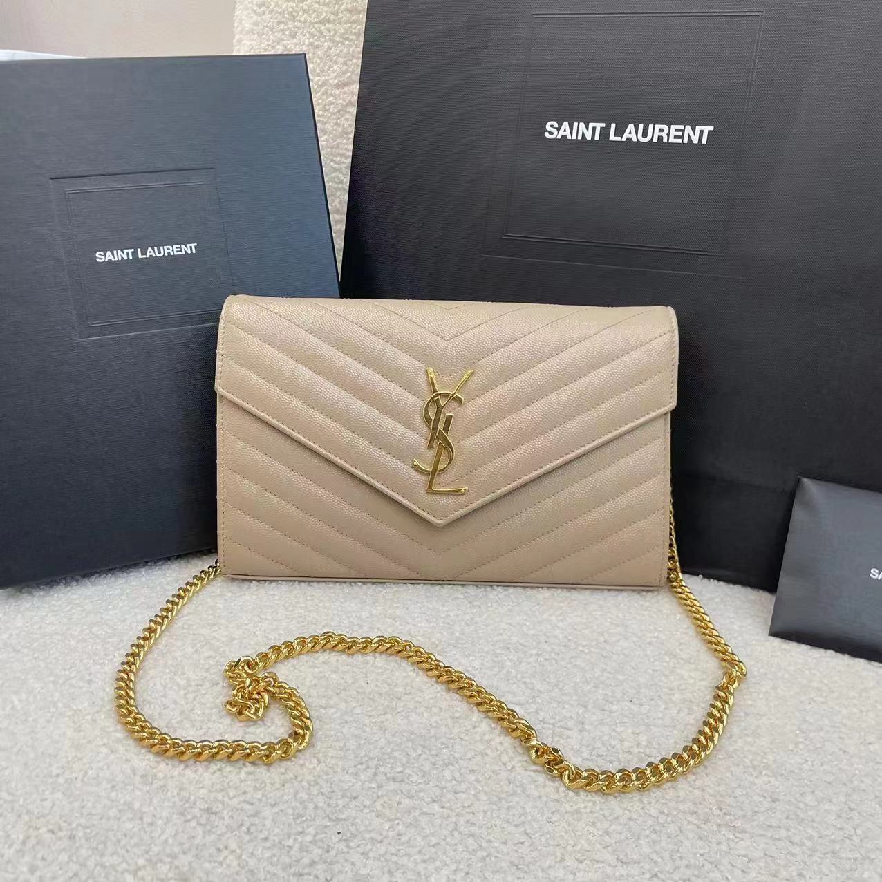 #A834 YSL