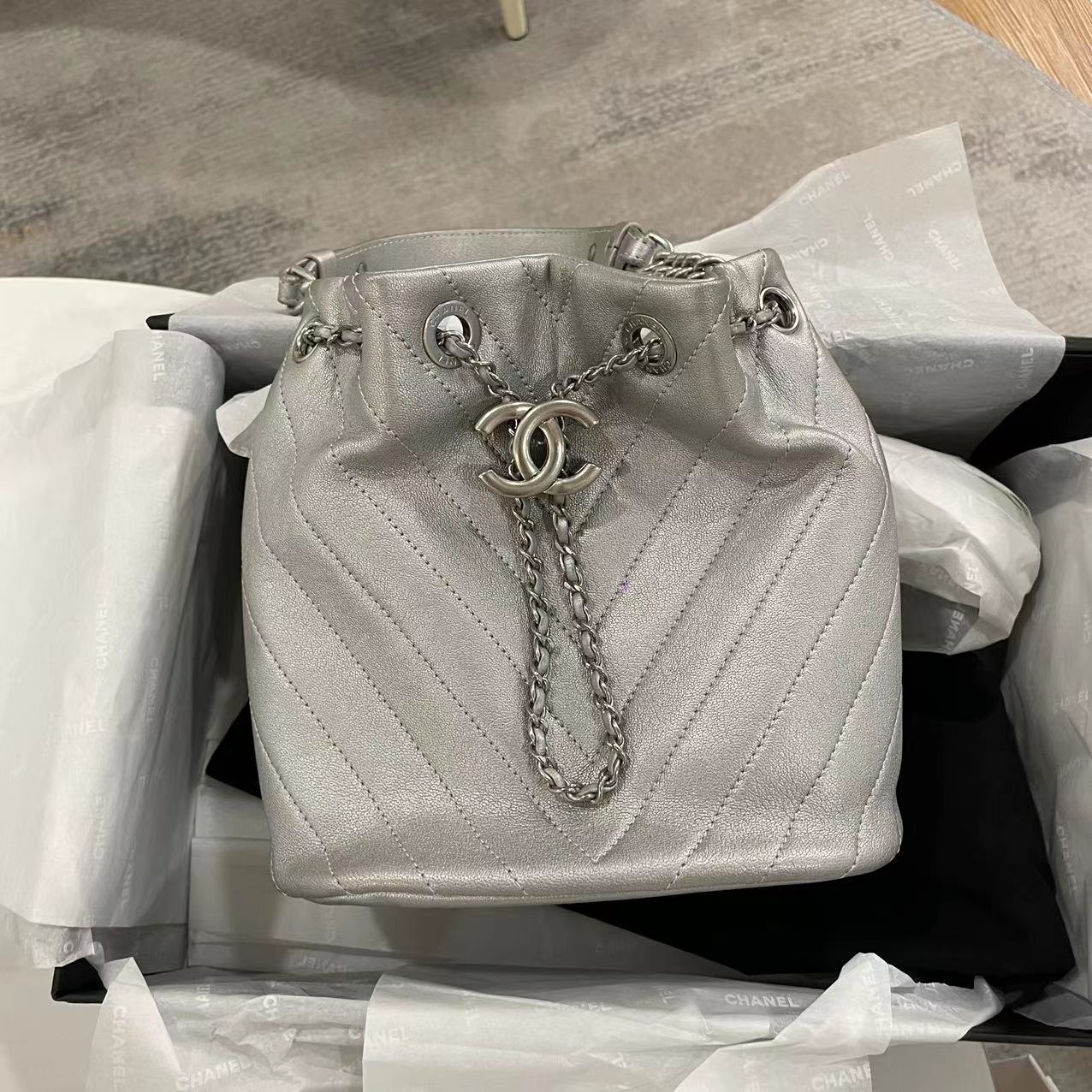 #B00904 CHANEL