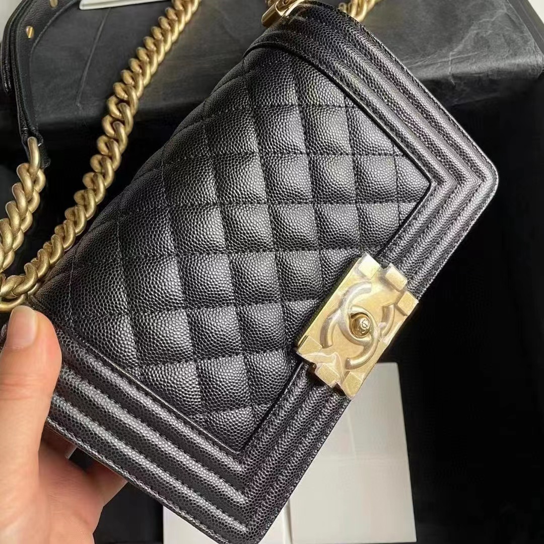 #A862 CHANEL