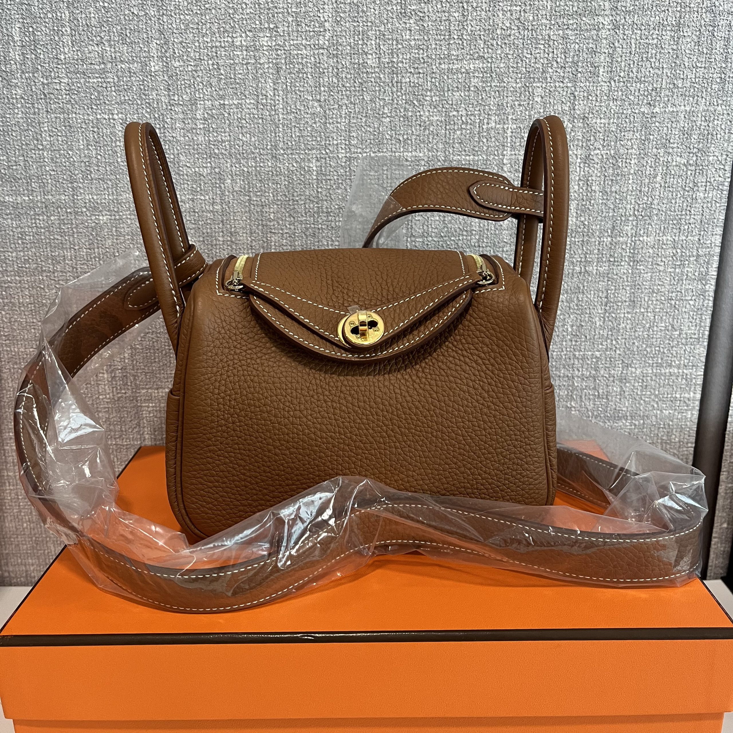 #A880 HERMES