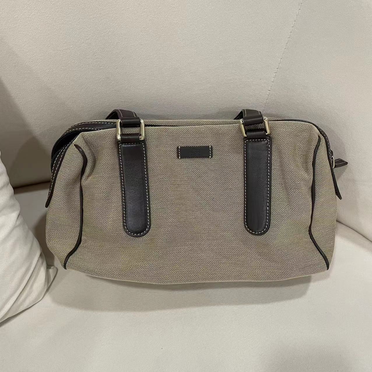 #B00974 GUCCI