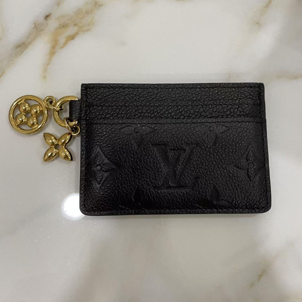 #B01279 LOUIS VUITTON