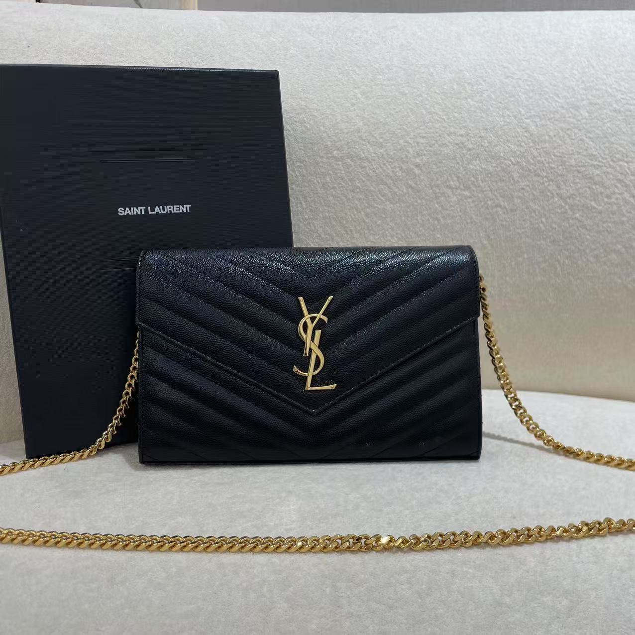 #A1472 YSL