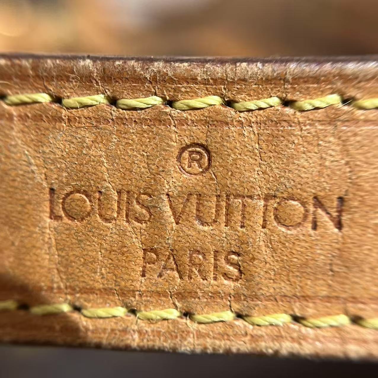 LOUIS VUITTON - Image 3