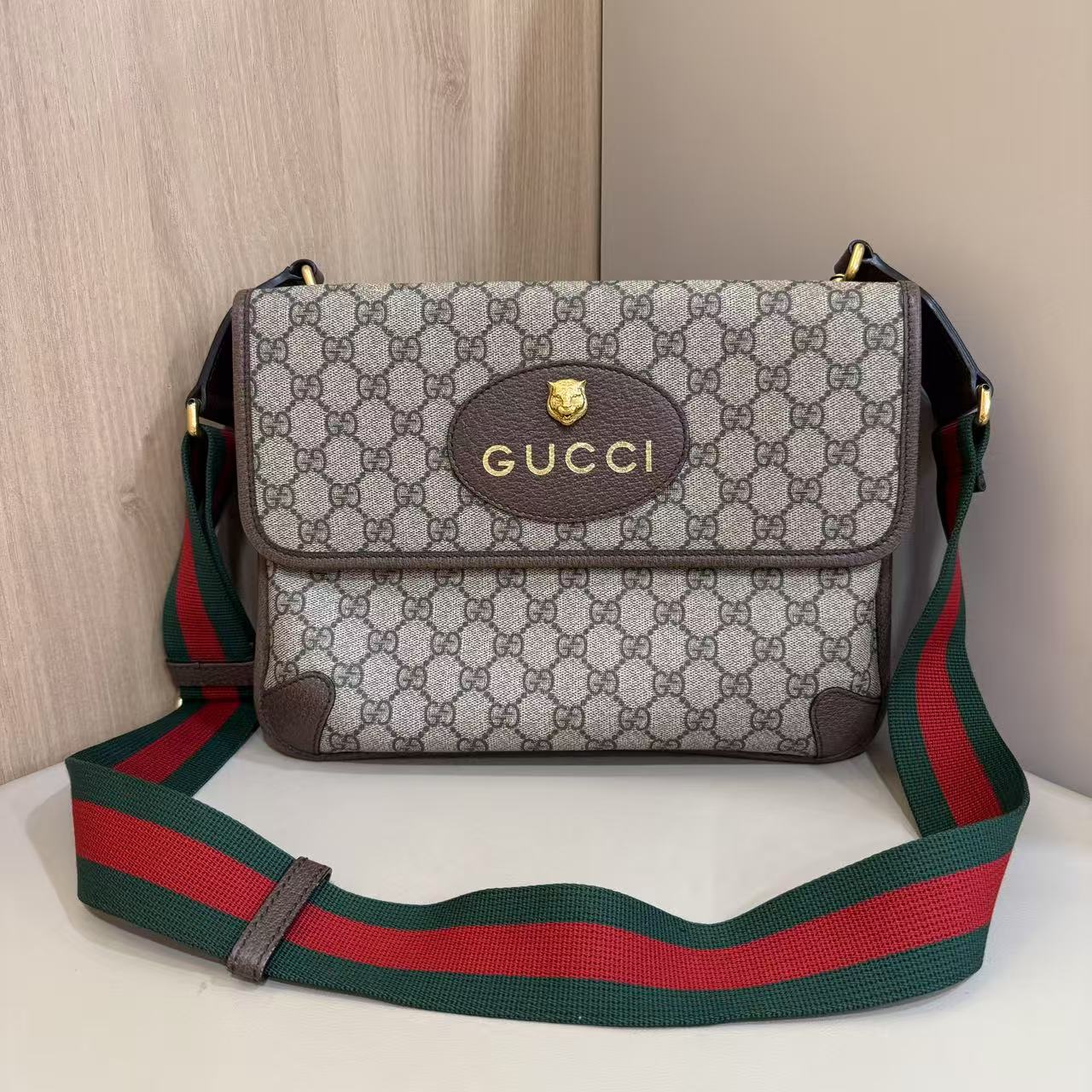 #A1563 GUCCI