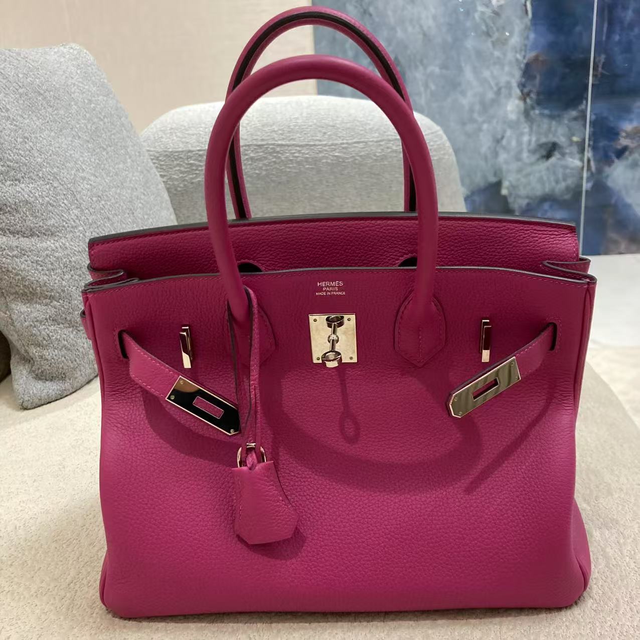 #B01418 HERMES