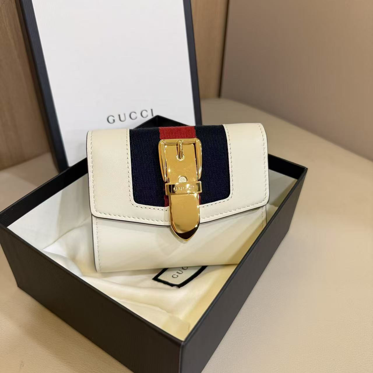 #A1660 GUCCI
