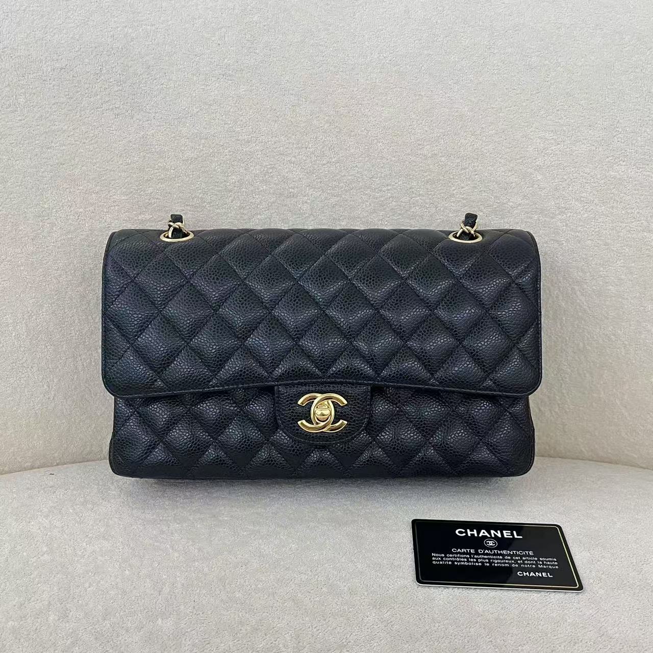 #A1715 CHANEL