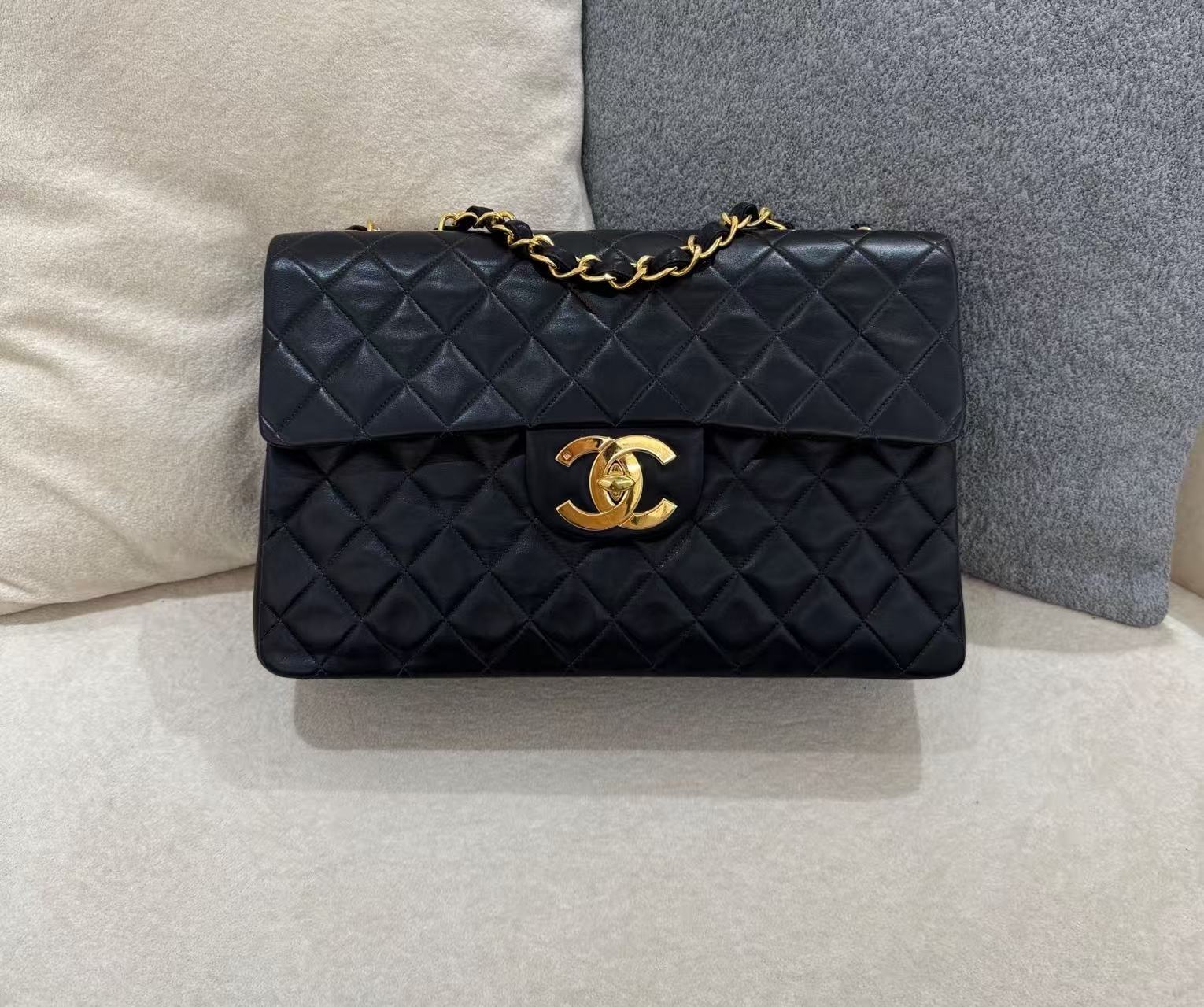 #A1680 CHANEL