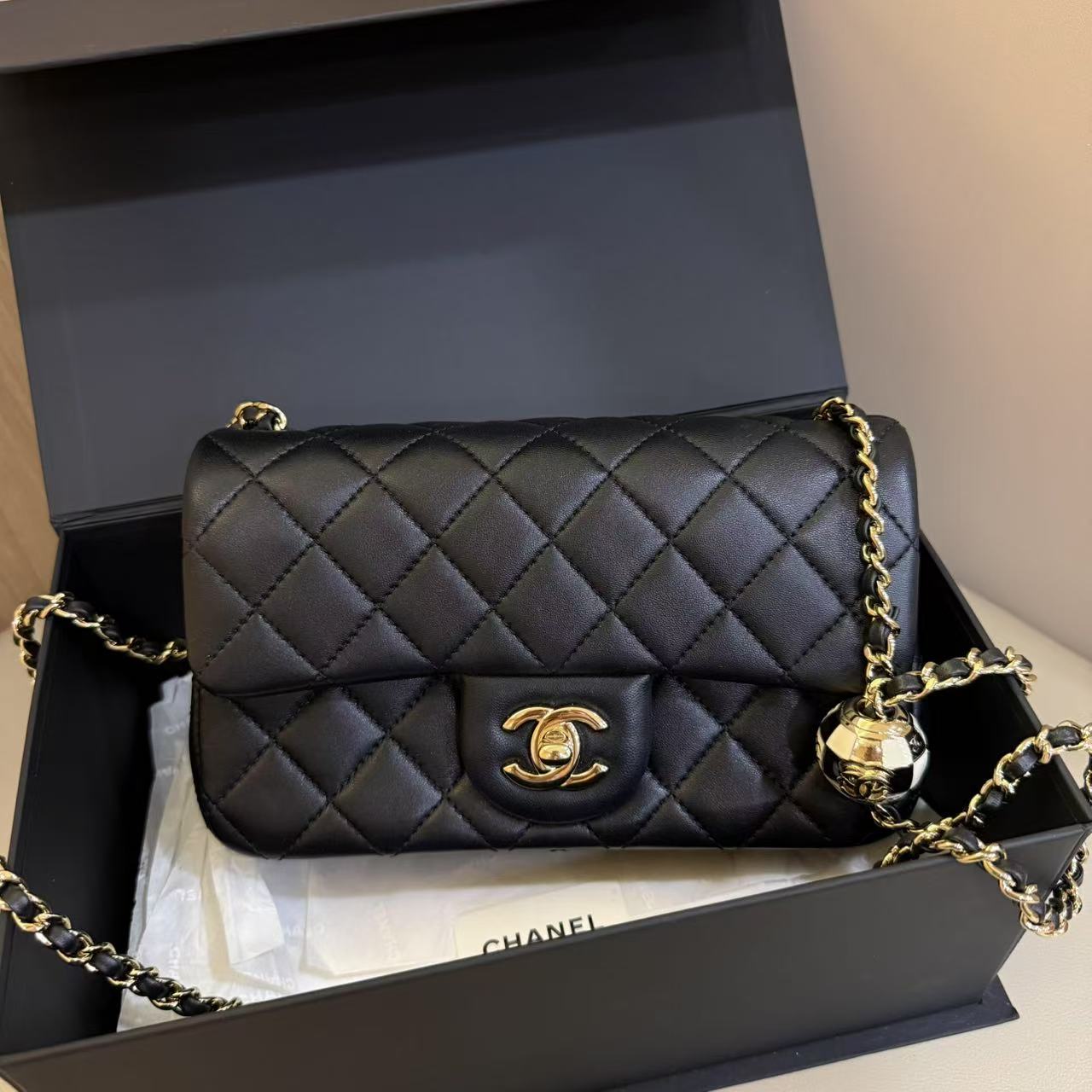 #A1763 CHANEL