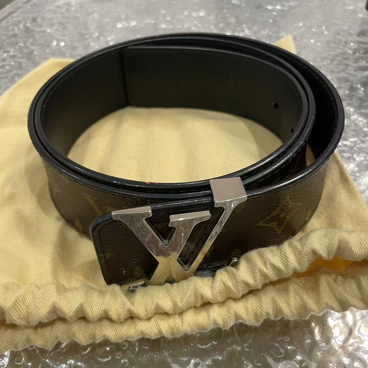 #B01559 LOUIS VUITTON