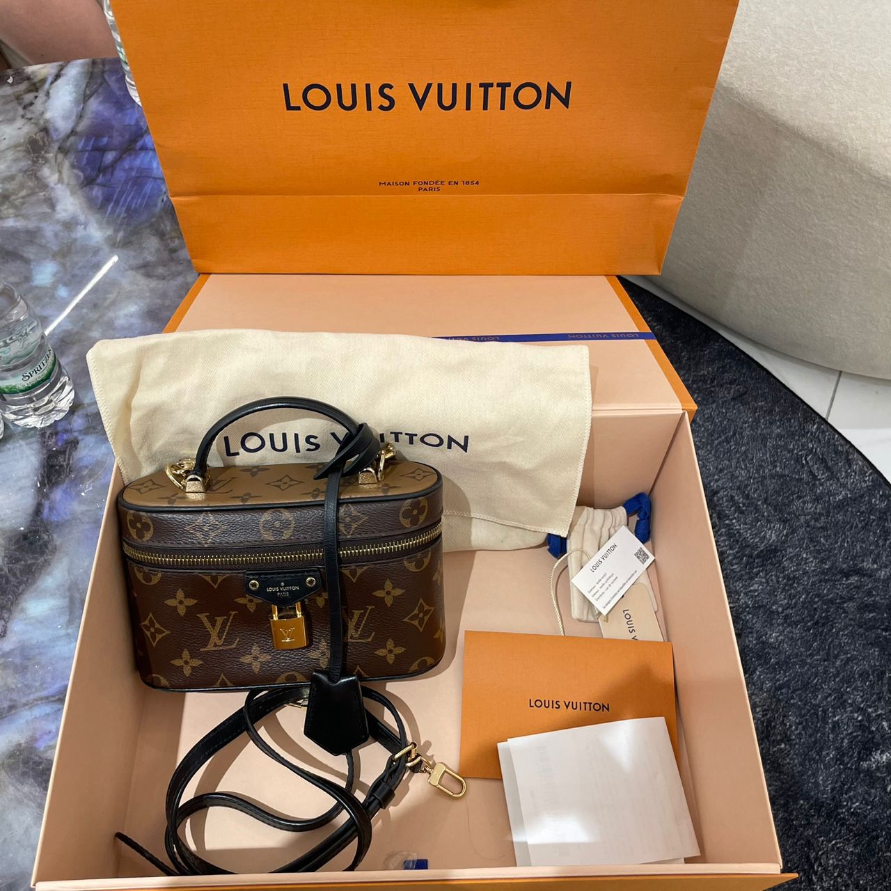 #B01564 LOUIS VUITTON