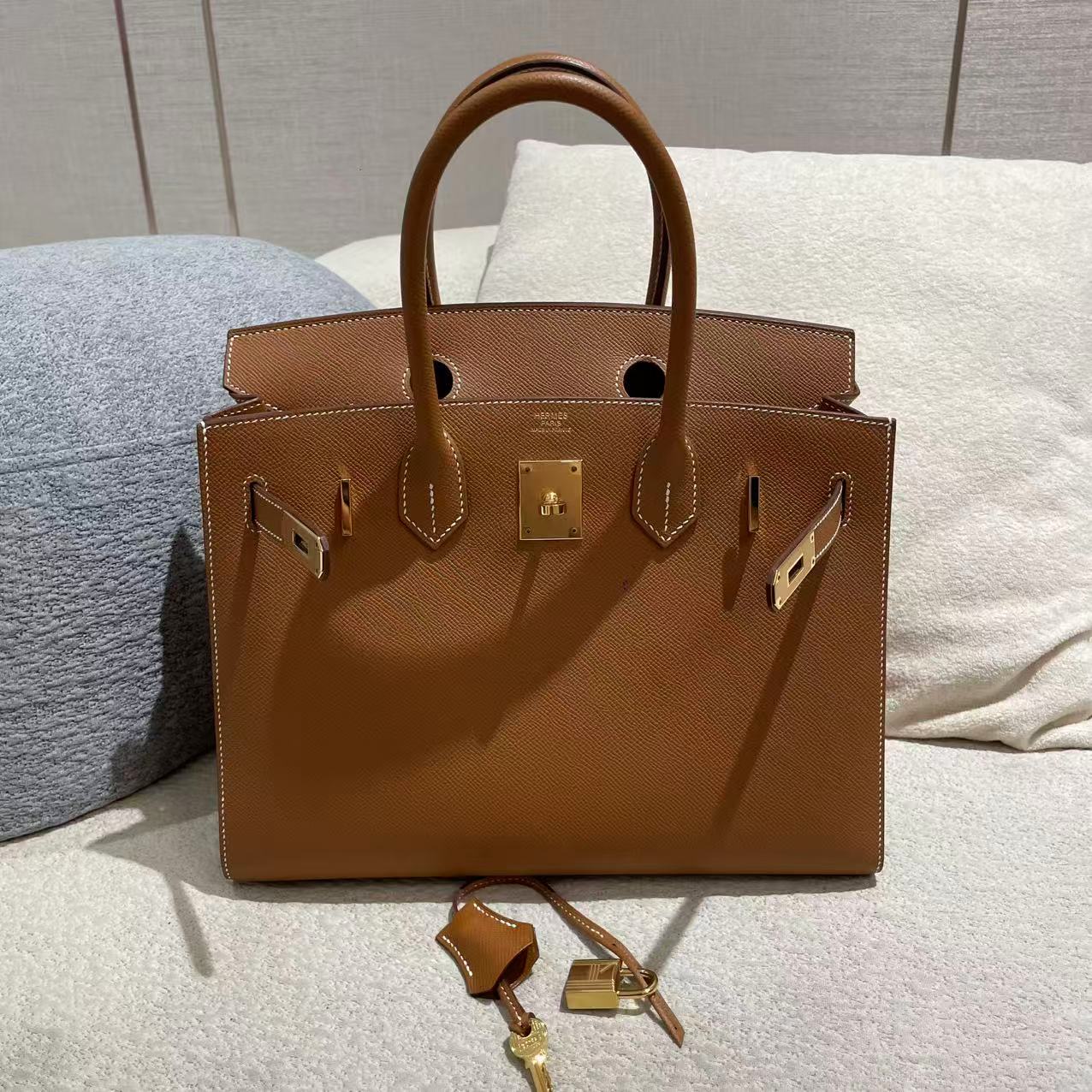 #B01602 HERMES