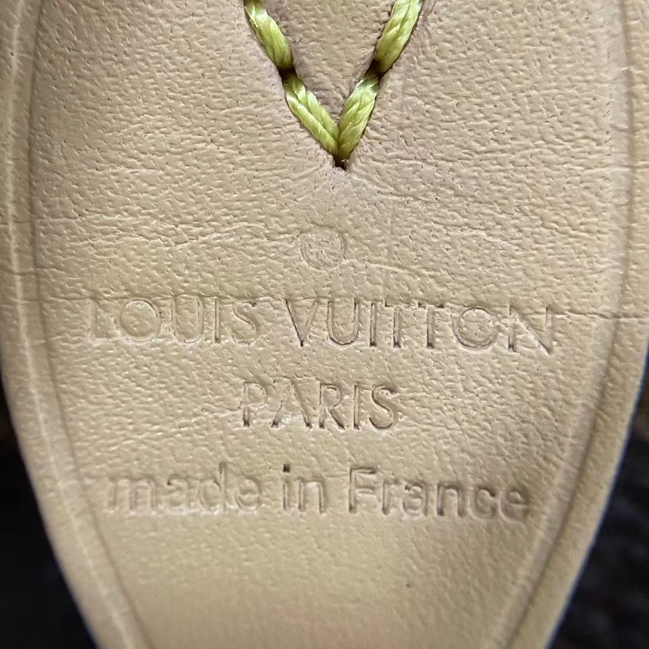 LOUIS VUITTON - Image 2